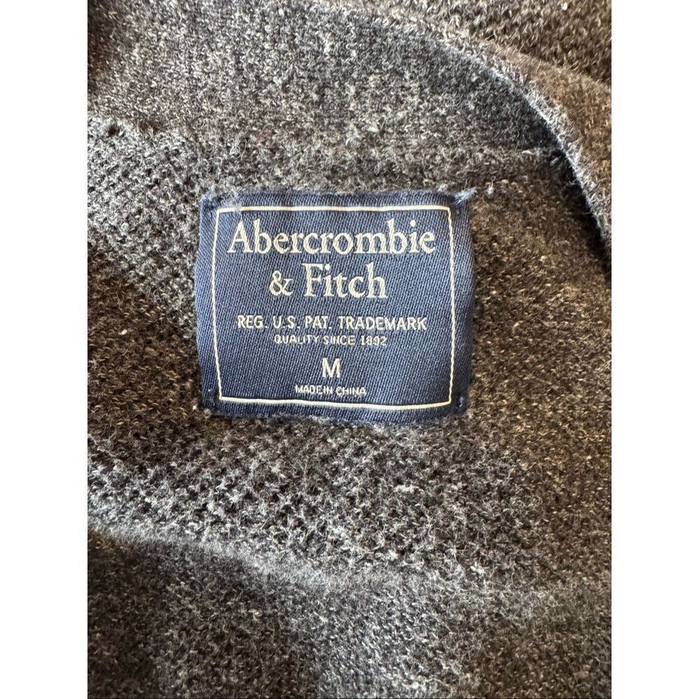 Abercrombie Gray Button Long Cardigan M Oversized Soft Knit Layering Fall Winter - Picture 5 of 5